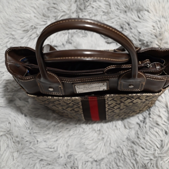 Tommy Hilfiger handbag - Picture 4 of 6